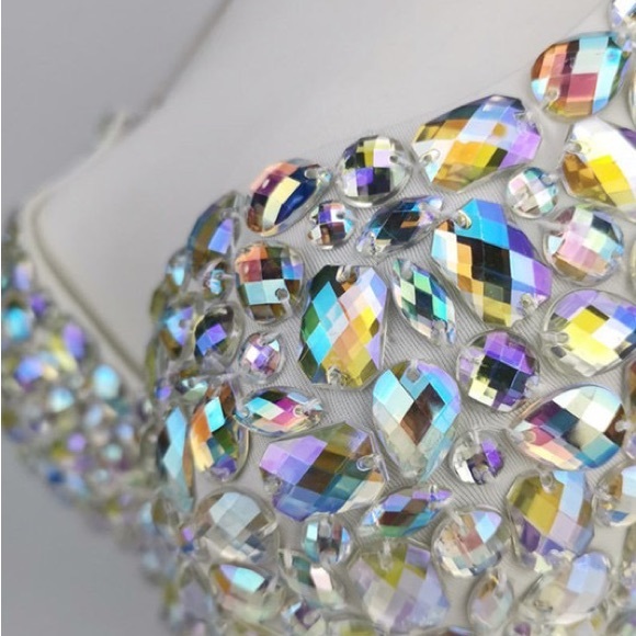 Size Small Absolutely Stunning White AB Embellished Gem Stone Corset Bustier - Picture 4 of 9